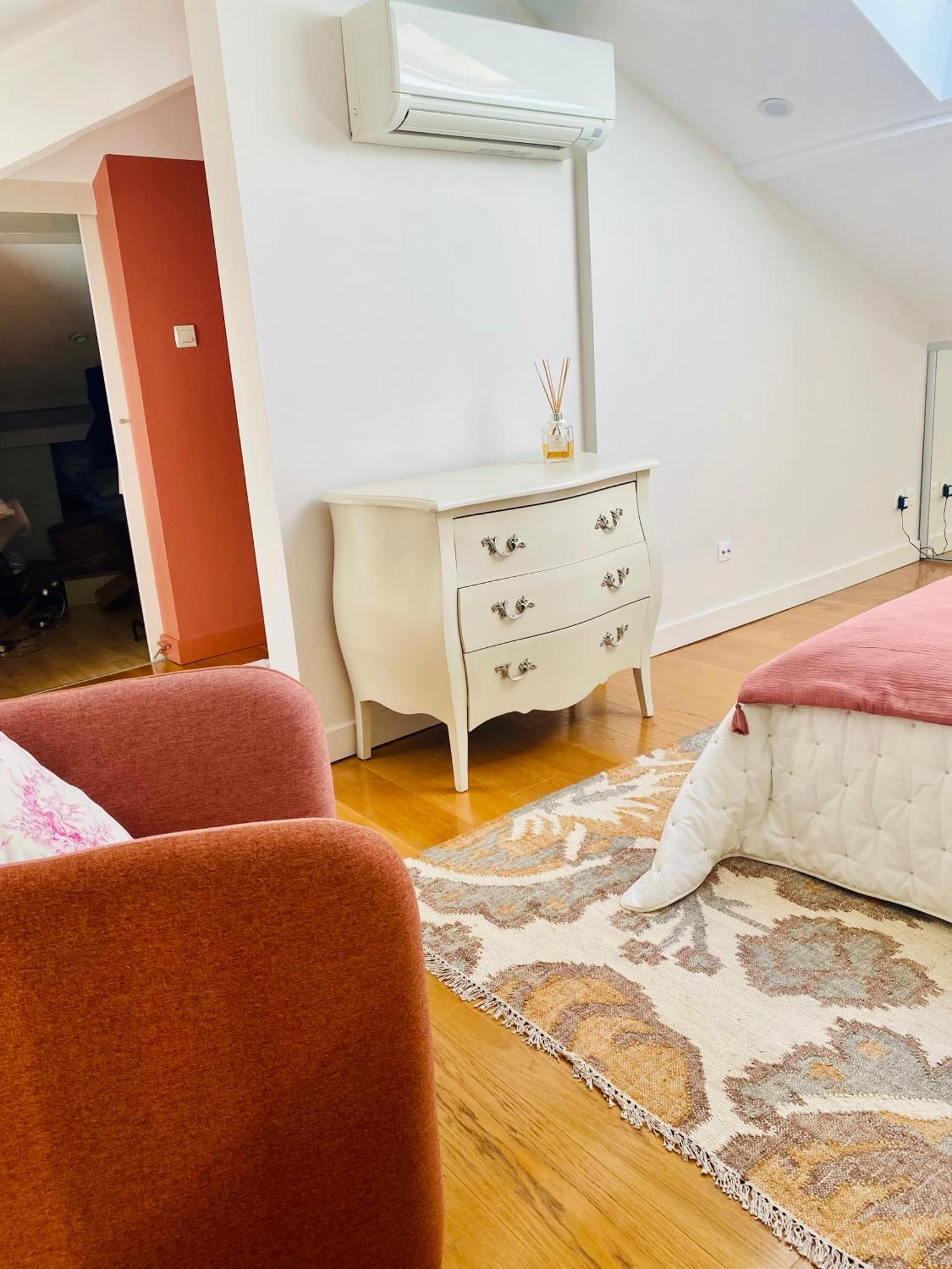 Duplex Face Au Palais Des Papes Apartment Villeneuve-les-Avignon Bagian luar foto